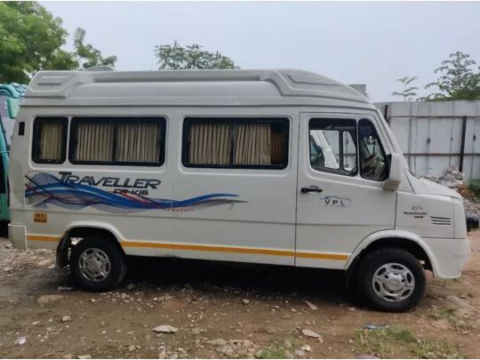 12 Seater Tempo Traveller on Rent