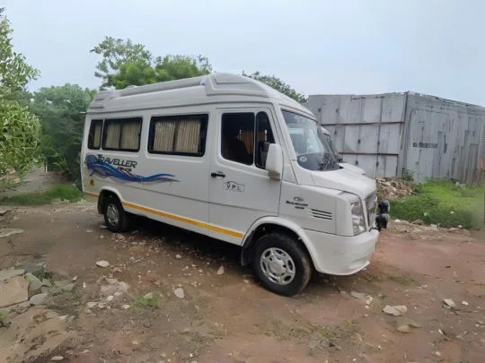 Force Traveller 12 Seater Rent