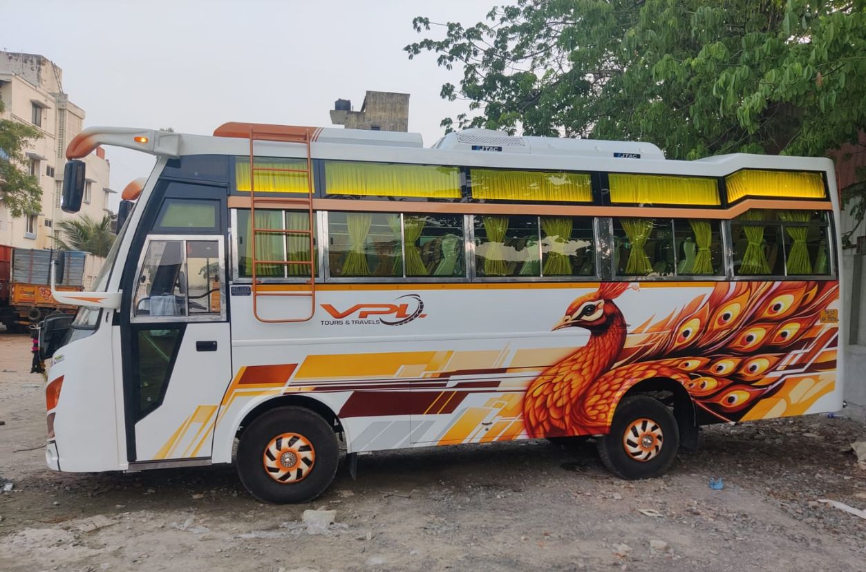 25 seater mini bus exterior view